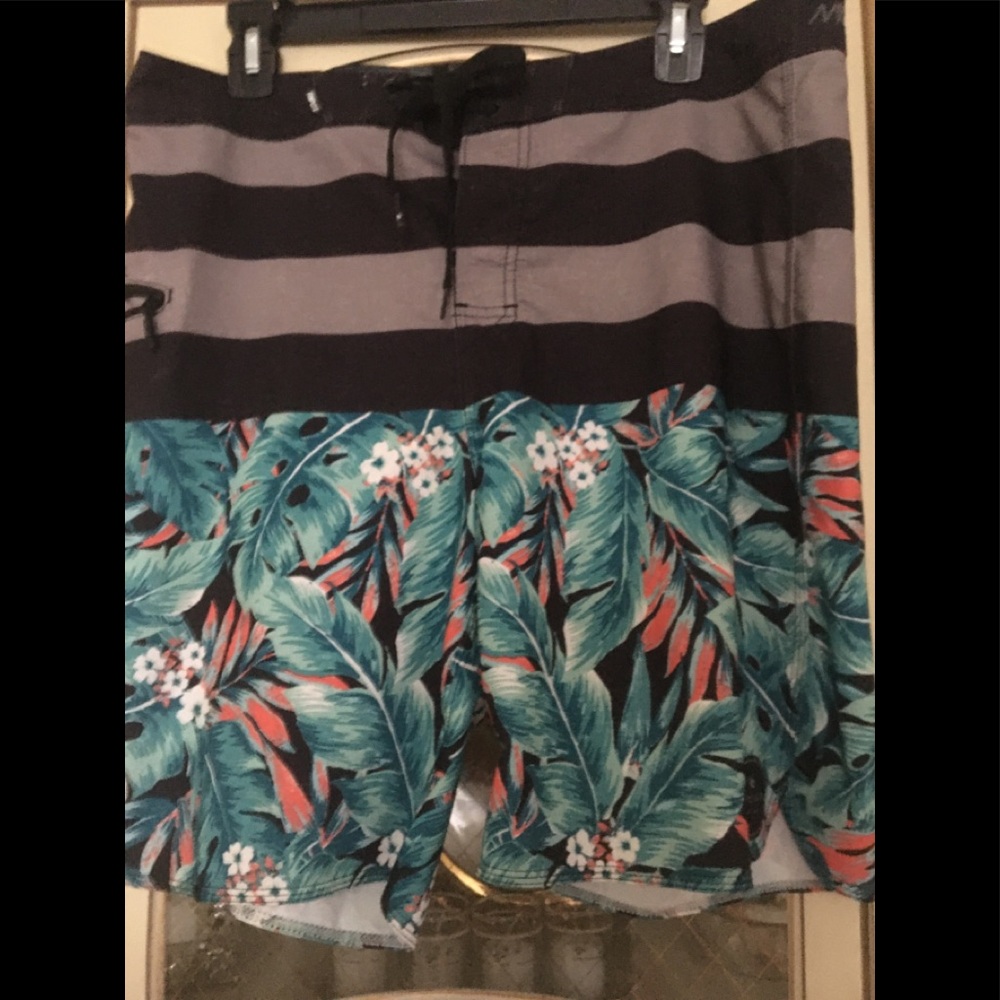 Mirage Rip Curl board shorts/swim trunks size 33(M).  C:136